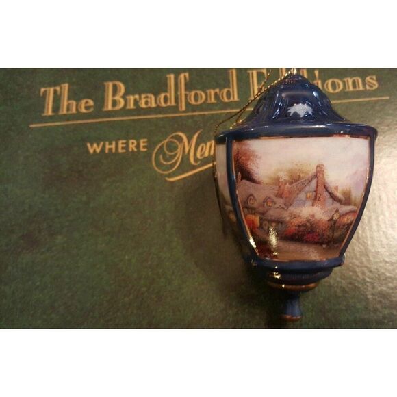 Thomas Kinkade Bradford Editions Heirloom Ornament Lite Cover Sweetheart Cottage - Picture 6 of 9